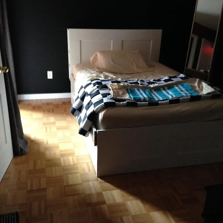 Guest house Toronto North Campus Housing
